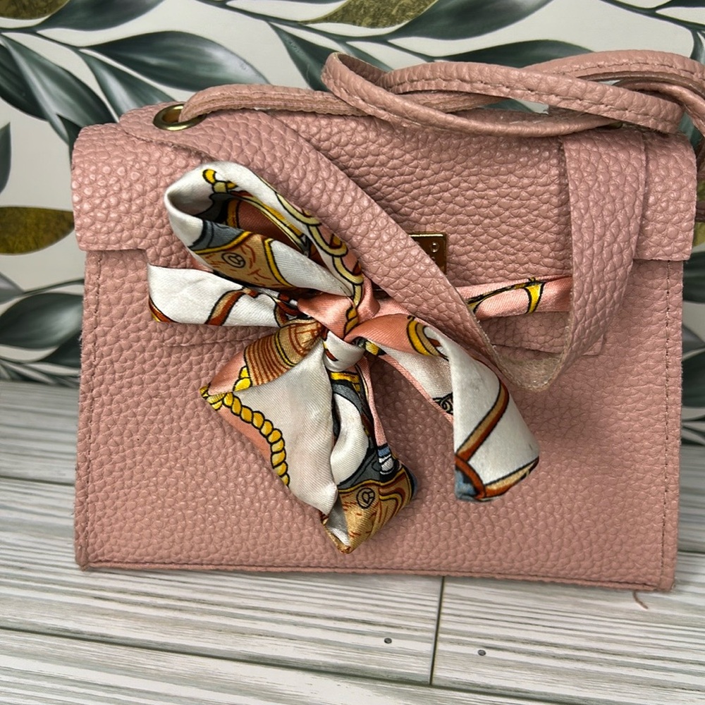 SHEIN Pink Mini Bag with Gold Accents and Bow Detail